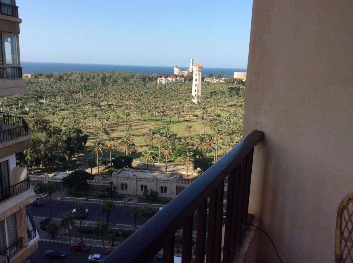 Sea & Garden View At Al-Muntazh Towers - إطلاله علي البحر و حدائق قصر المنتزه Alexandria Exterior foto
